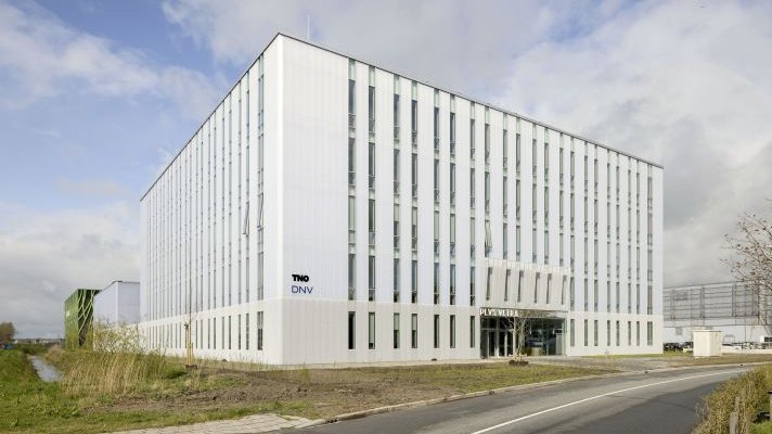 campusgr_'s tweet photo. Bedrijvenvereniging WEST organiseert voor ondernemers op maandag 2 oktober een lunchmeeting #ZernikeCampus in Plus Ultra Groningen. Info en aanmelden: https://t.co/3RCuQh2nrH https://t.co/LAtBwEQu4k