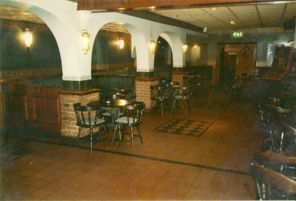 ManchesterHist tweet media