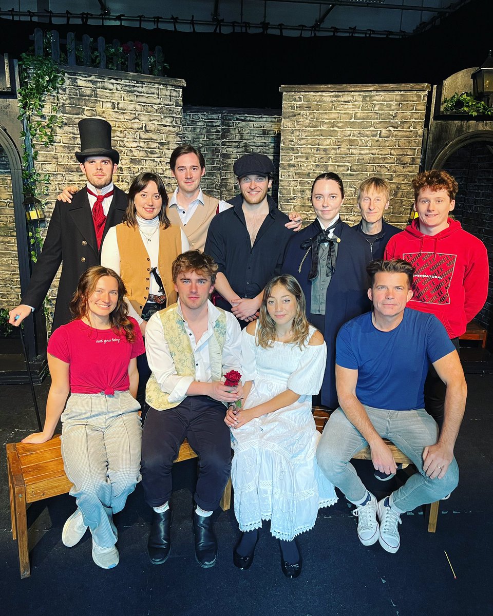 Dickens_Theatre's tweet image. WOW! REVISION ON TOUR now has FOUR fantastic GCSE focused adaptations touring the UK with post-show Q&amp;amp;A sessions. Engage &amp;amp; aid your #englishliterature students with their #GCSErevision &amp;amp; understanding of the texts. Book now for large group discounts. #edutwitter #theatretour