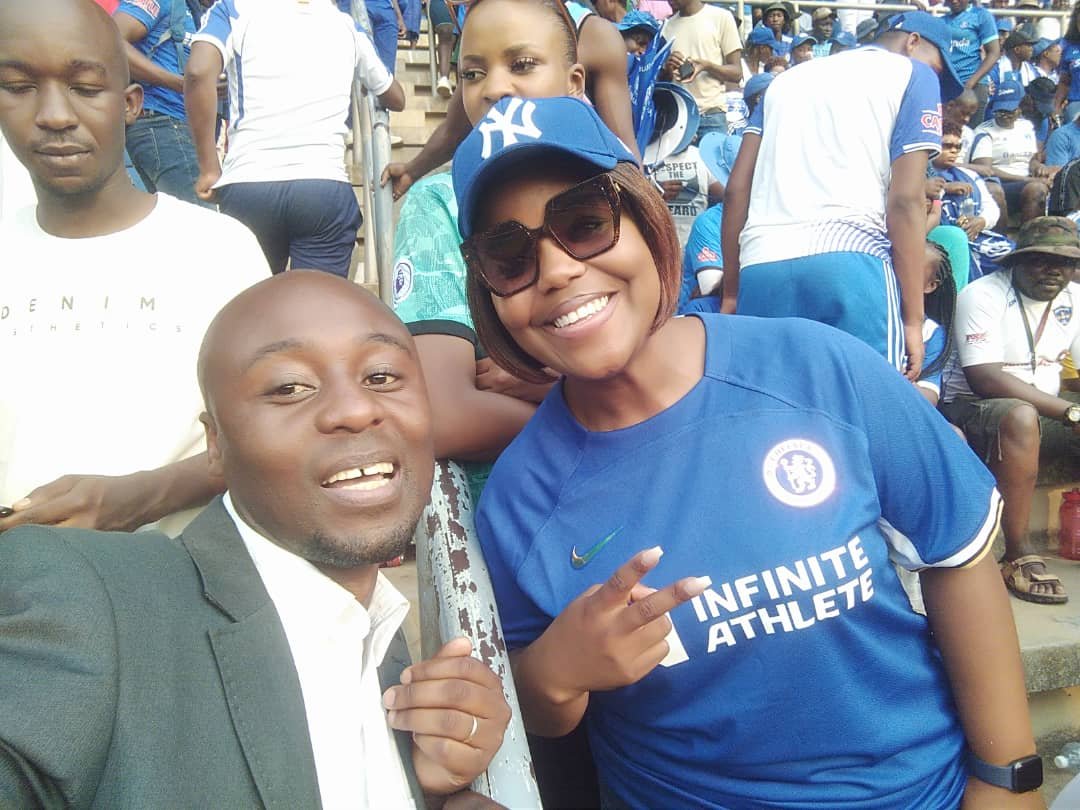 Tafadzwa21's tweet image. @advocatemahere her blood is blue #kuvietnam #dembare