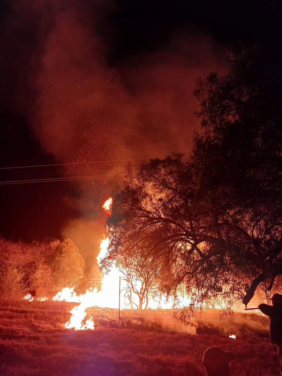 newslivesa's tweet photo. Parts of Mabalingwe Nature Reserve, Bela-Bela, Limpopo have burnt down

Reports : more than 50 homes have burnt down near Bela Bela https://t.co/DuCpaflScg