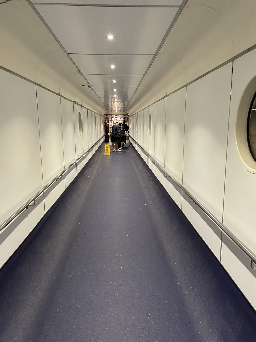 bladeclubber's tweet photo. Let’s go to Frankfurt! #amflying https://t.co/UqrhuwXhER