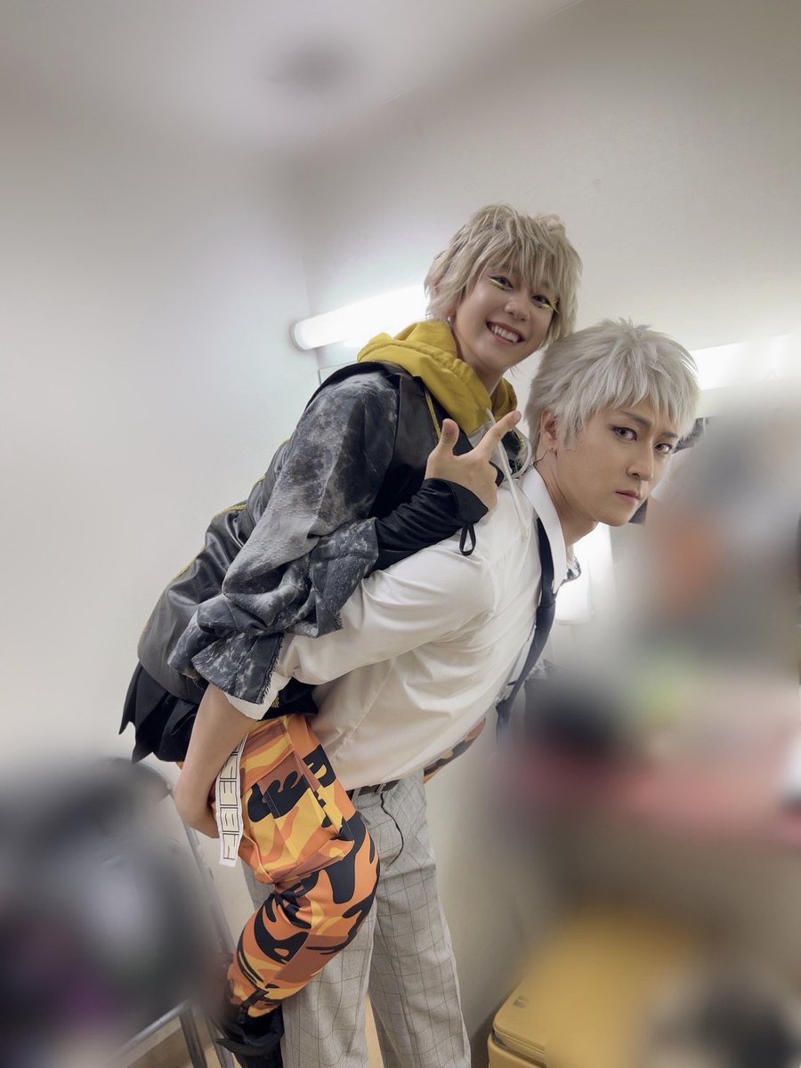 Et__official's tweet photo. いろいろ #ドルフェス2023 蔵出しショット📷
めぐむんから新しい友達って送られてしました🤝

髪の毛似てるとすぐ仲間と思っちゃうところが可愛いんです。笑
#GS382
#サンリオ男子
#ジュエステ https://t.co/uYMiSiUVNi