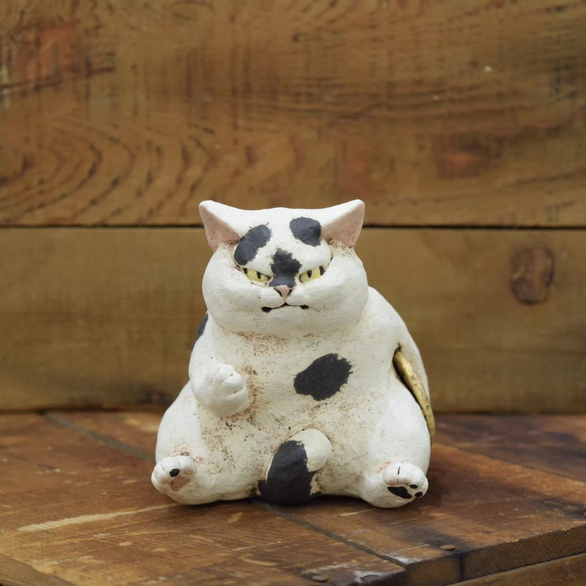RT @hakua_ki: 「白亜器の猫 福強請り」① 作品のっけていきますね。