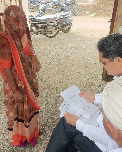 PanotMahendra's tweet photo. ભારત રાષ્ટ્ર ના યશસ્વી વડાપ્રધાનશ્રી @narendramodi સાહેબ ના જન્મદિવસ નિમિત્તે યોજાઈ રહેલ સેવા પખવાડિયા અંતર્ગત આજરોજ સમઢિયાળા ગામ ખાતે આયુષ્યમાન કાર્ડ કઢાવવા માટે ના કેમ્પ નું આયોજન કરવામાં આવ્યું.
#seva https://t.co/Dti69hIzlR