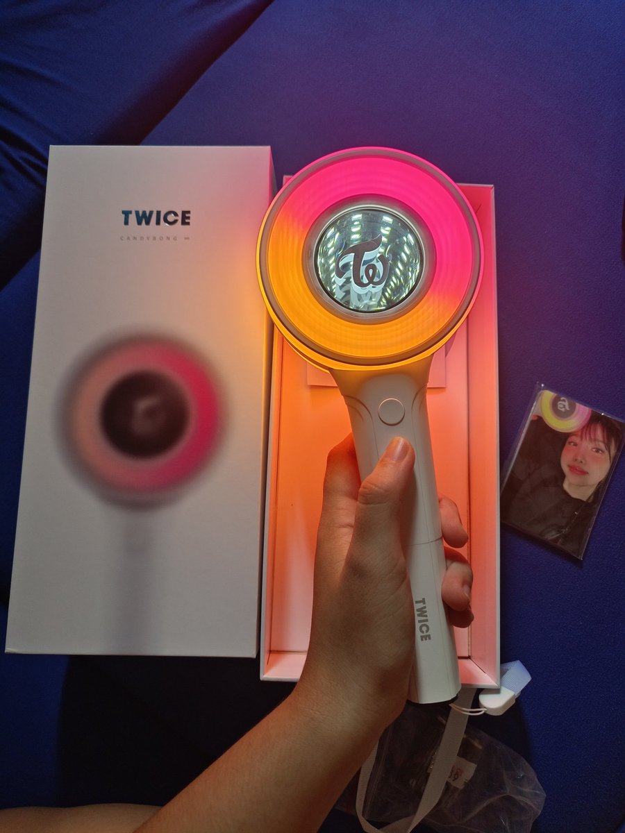 LKDC0525's tweet photo. Hello po!
Selling my Candybong Infinity for Day 2 concert !
Php 1,500.00 nalang po w/battery
(w/o Photocards)
Nabili ko po ito sa shopee ng 2.6k
Gagamitin ko lang po sa Day 1, 😅
Bilhin niyo na po, meet up po sa Philippine Arena, October 1, 2023
#twice #CandyBongInfinity https://t.co/c3dP2UDmtu