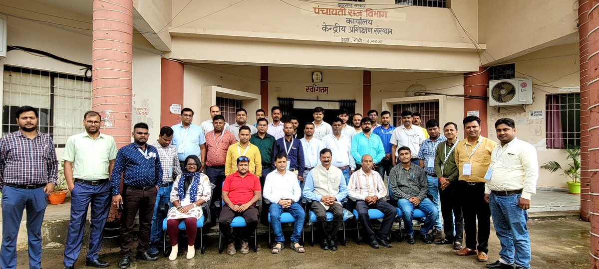 त्रिस्तरीय पंचायती राज व्यवस्था के बारे में, वार्ड क्या है, वार्ड सदस्य की क्या भूमिका है, प्रशासन एवं स्वशासन में क्या अंतर है, ग्राम सभा क्यों आवश्यक है, अस्थाई समिति की क्या भूमिका है के आधार पर त्रिदिवासीय TOT,  CSC के जिले स्तरीय पदाधिकारियों के लिए संपन्न हुआ |