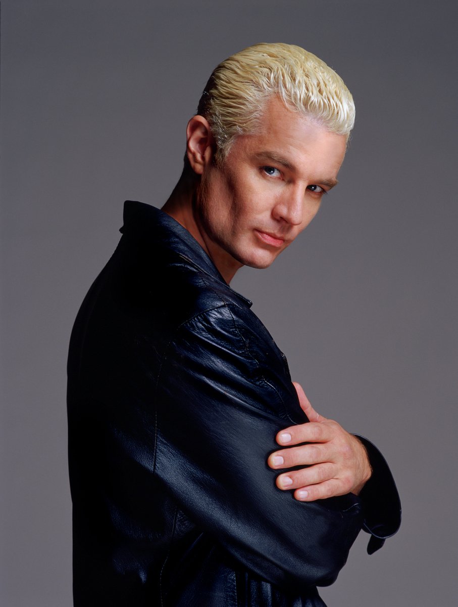jamie_marsters's tweet photo. Pic of the Day: @JamesMarstersOf looking pretty as a picture... in this #Angel Season 5 promo pic
#JamesMarsters #Spike #AngeltheSeries #PrettyAsAPicture #ButNotAllPicturesAreAsPrettyAsThisOne #HeGivesGoodFace #AndShoulders #AndHands #AndAllTheThingsReally #Pretty https://t.co/peGva9jvB6