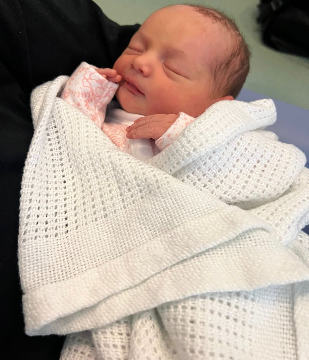 Congratulations to Miss Kilmartin, on the birth of her beautiful baby girl, Alissandra Rose, weighing 7lbs 13oz. From everyone at #TeamMillfield 😍