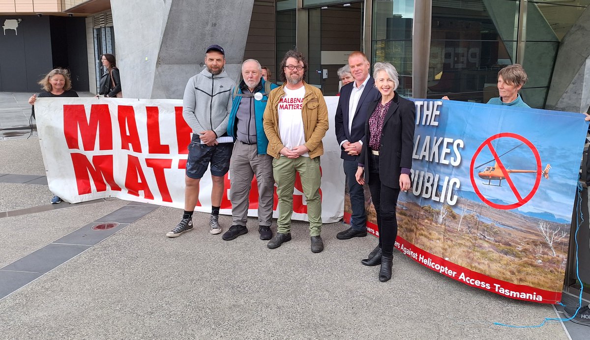 VicaBayley's tweet photo. A welcome statement of values adopted by @UNESCO's World Heritage Committee re out WHA
https://t.co/1shcxYFGGw see pg 16
Wilderness is writ large as a value & element of integrity
Shows projects like Lake Mablena & -ve impacts on wilderness should never be approved
#politas https://t.co/T3masJer2O