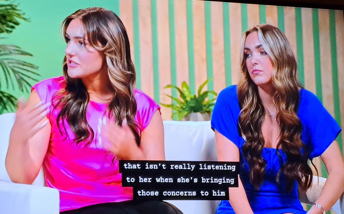 90DayMultiverse's tweet photo. It's like Darcy and Stacey all over again. Listen to your daughters, Meisha. The 90-day kids tend to be  intelligent and aware. #meisha #Nicola  #90dayfiancebeforethe90days #90DayFianceTellAll #90daytellall #90DayFiance https://t.co/Un5hLTxLoh