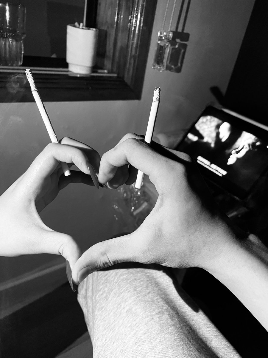 liiA_136's tweet photo. 🚬 https://t.co/SLmw5yCnBc