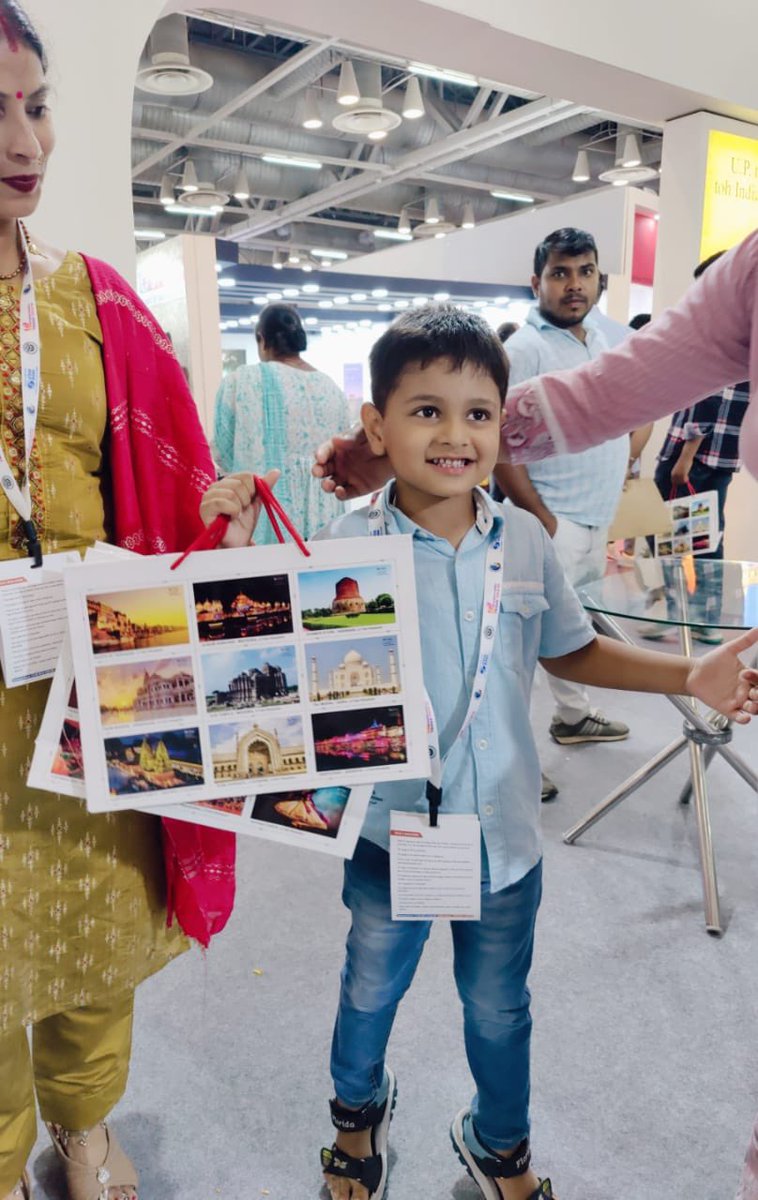 uptourismgov's tweet photo. Excitement speaks, in all ages, here's how the visitors indulged themselves in the stall of #UPTourism, at #UPInternationalTradeShow, #GreaterNoida.

#TradeExpo #UttarPradeshTourism #TradeShow #InternationalTradeShow #VRShow
@MukeshMeshram @incredibleindia https://t.co/fbHDRbkptF
