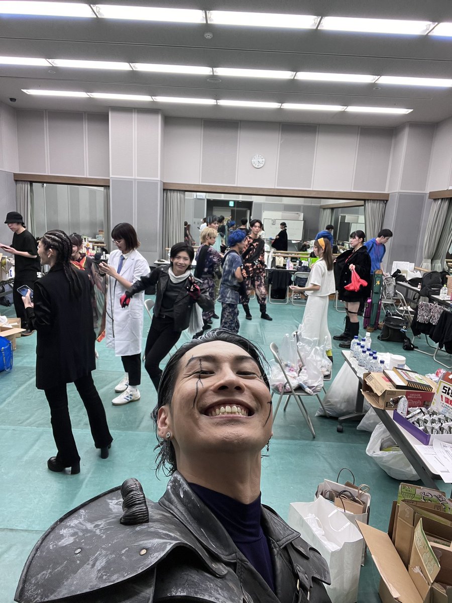 霜 よしむね tweet media