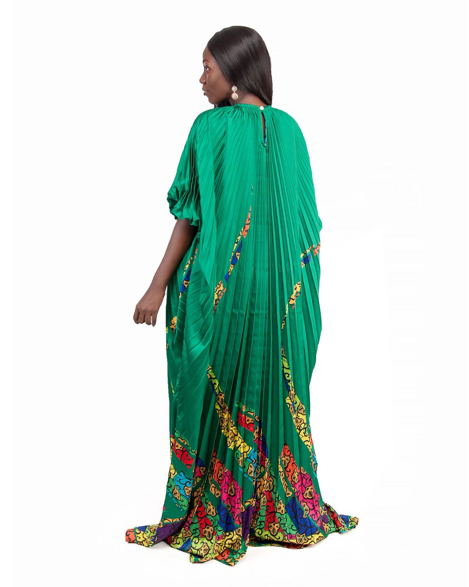 patrickayanski's tweet image. Step out looking classy today in our beautiful pleated kaftan 

It’s easy to wear, classy, sophisticated and comfortable 

Place your orders online via DM, or walk into any of our stores to purchase 
#AyanskiFabrics #PatrickAyanski