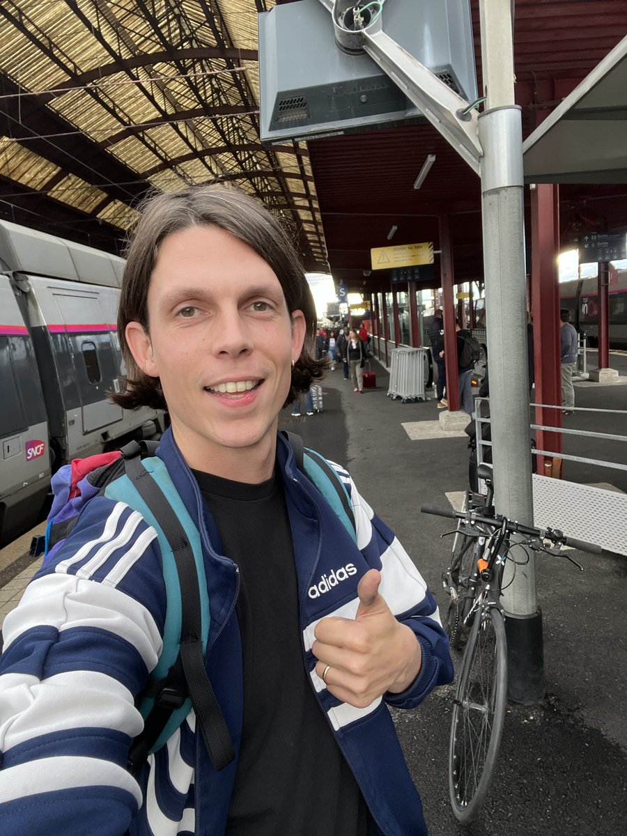 J’ai voulu prendre le TGV avec mon vélo pour un weekend à Strasbourg. 

Je suis arrivé pile à temps pour l’apéro avec 150€ en moins sur mon compte en banque 👌

Un fil ⤵️