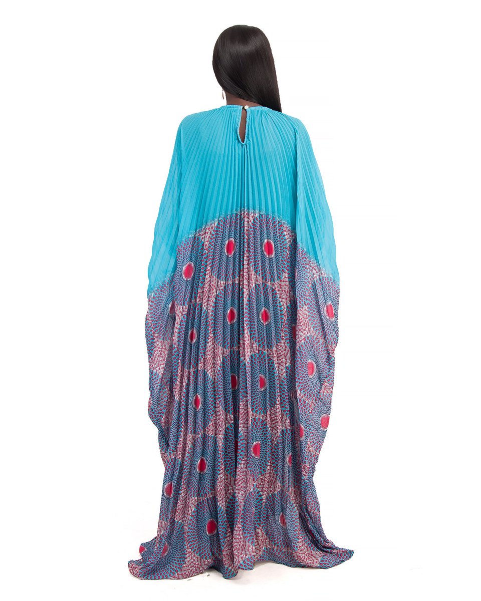 patrickayanski's tweet image. Step out looking classy today in our beautiful pleated kaftan 

It’s easy to wear, classy, sophisticated and comfortable 

Place your orders online via DM, or walk into any of our stores to purchase 
#AyanskiFabrics #PatrickAyanski