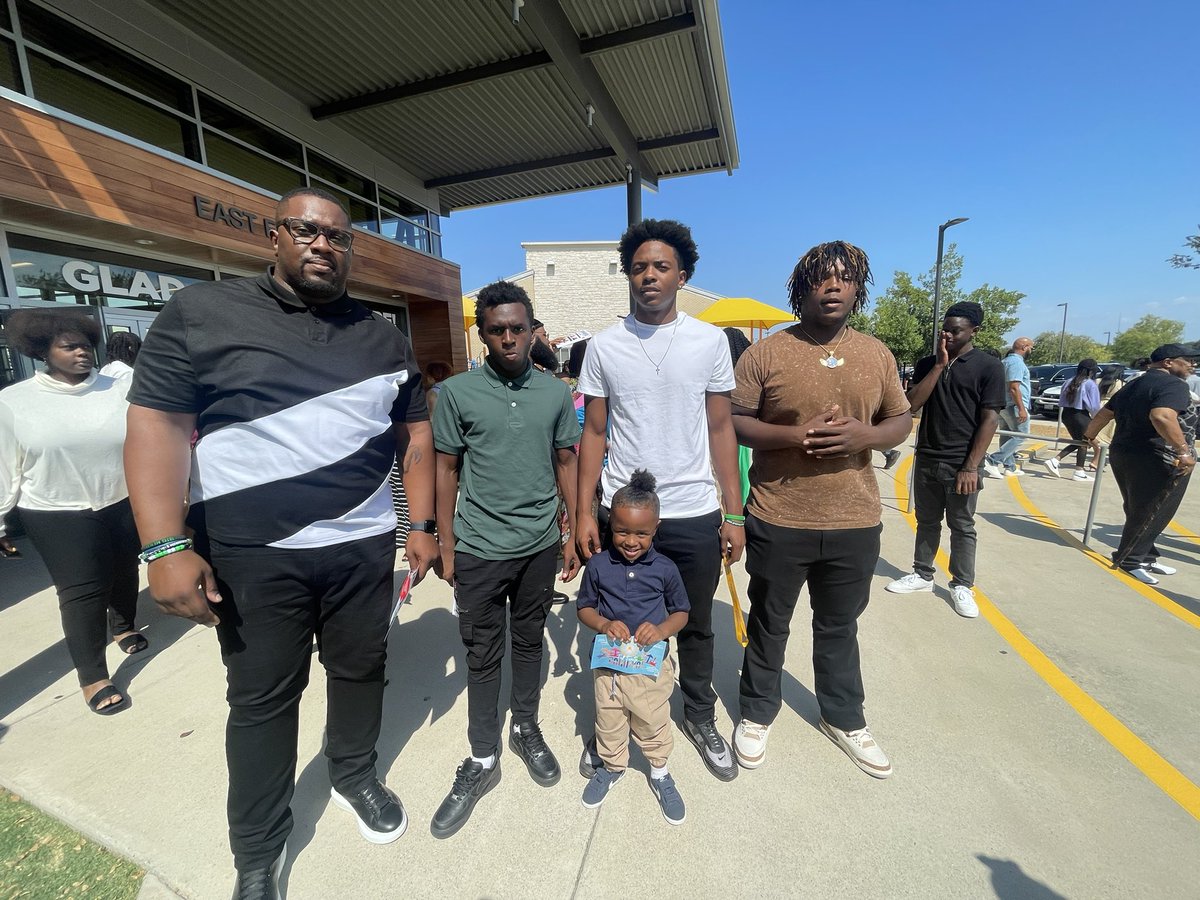 CoachNine7's tweet photo. The real victory came today.. church with my players! @deedee_crowe @polk_landon11 @JaquaviousKenn3 

Bring them..
Pray for them..
Watch God work! https://t.co/VQqnEtEjzQ