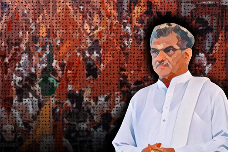 In Karnataka's Dharmasthala, a battle is brewing between a powerful Jain family and Hindutva cadres. Hindutva activists are mobilizing to unseat #VeerendraHeggade, the hereditary administrator of the Dharmasthala temple. <a href="/kavashivani/">Shivani Kava/ಶಿವಾನಿ</a> reports. #Karnataka #Dharmasthala #Hindutva