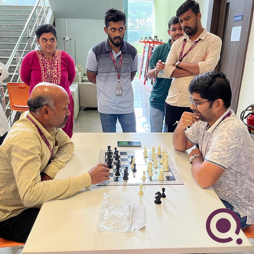 Quest_Global's tweet photo. Recently, we organized a thrilling #chesstournament in Belgaum that brought together #questians from all levels of expertise. It was a #checkmate for fun as participants bonded over their love of the game and cheered on their teammates. https://t.co/vr9rku6G5W