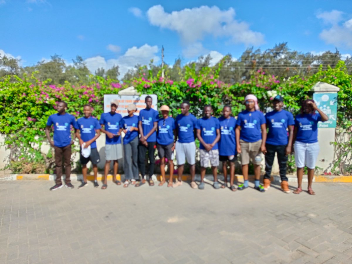 yfga_kenya's tweet photo. Day One: The #mangroverestoration Project Begins! Our mission is clear:
🌊 Protect Our Coastal Beauty
🌿 Plant 35,000 Mangrove Trees
🤝 Empower Local Communities
🌟 Engage Enthusiastic Youth
Let's make a difference, one mangrove at a time! 💚🌱 #mombasa35000mangroves https://t.co/dvnFd3g6rW