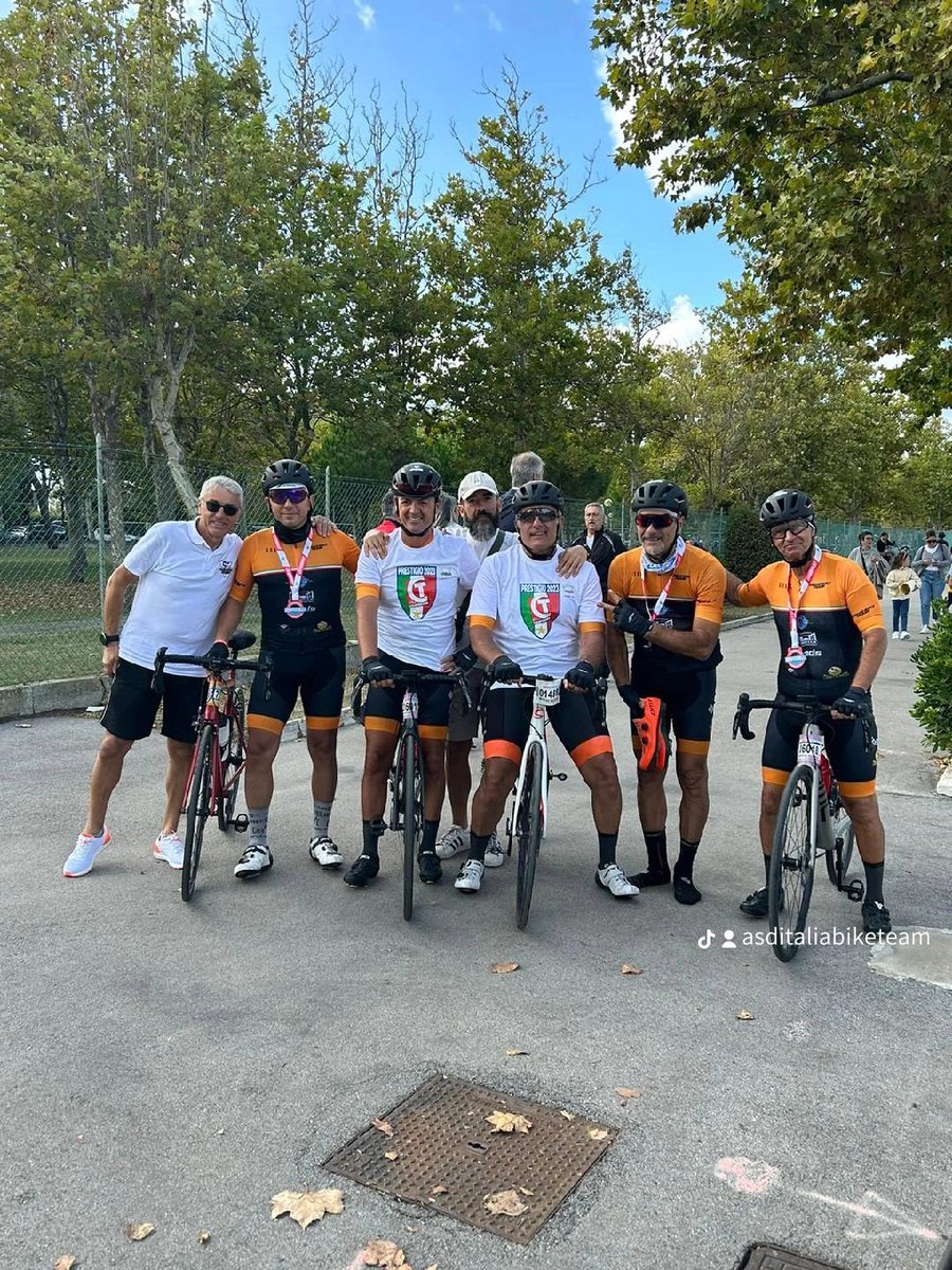 bike_asd's tweet photo. #novecolli2023 gara molto impegnativa causa meteo di m.rda, però si tenta lo stesso con tanta prudenza https://t.co/KBpppZZL5M
