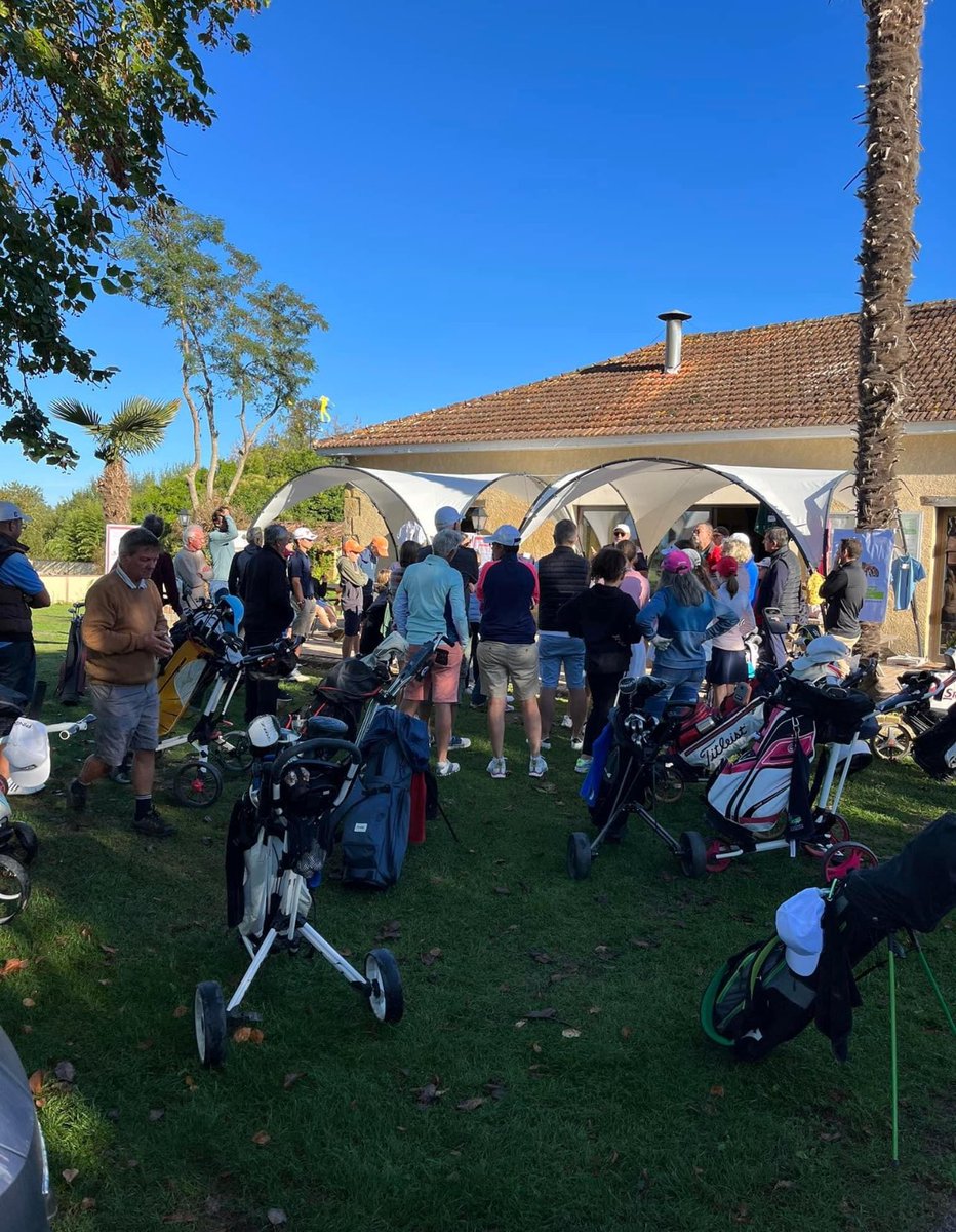 BastienPorta's tweet photo. 🏌️♂️Journée découverte du Golf de Gascogne #Masseube.⛳️
@OT_ValdeGers / CC #ValDeGers https://t.co/r7B92n4Opk