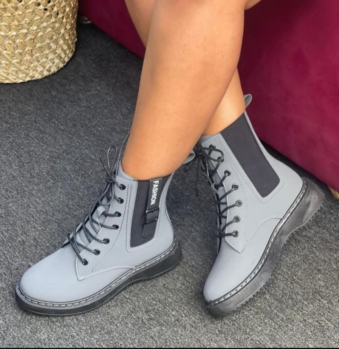 Champeez1's tweet photo. Chaplain collections 🔹 contact 0743145852 
From size 36 to 42
At ksh 3800
🔥🔥💯 we do deliveries

#JosephatOdipoExposed
Kairo
Brian Chira
Uhuru Park https://t.co/0NLJlXBJNh
