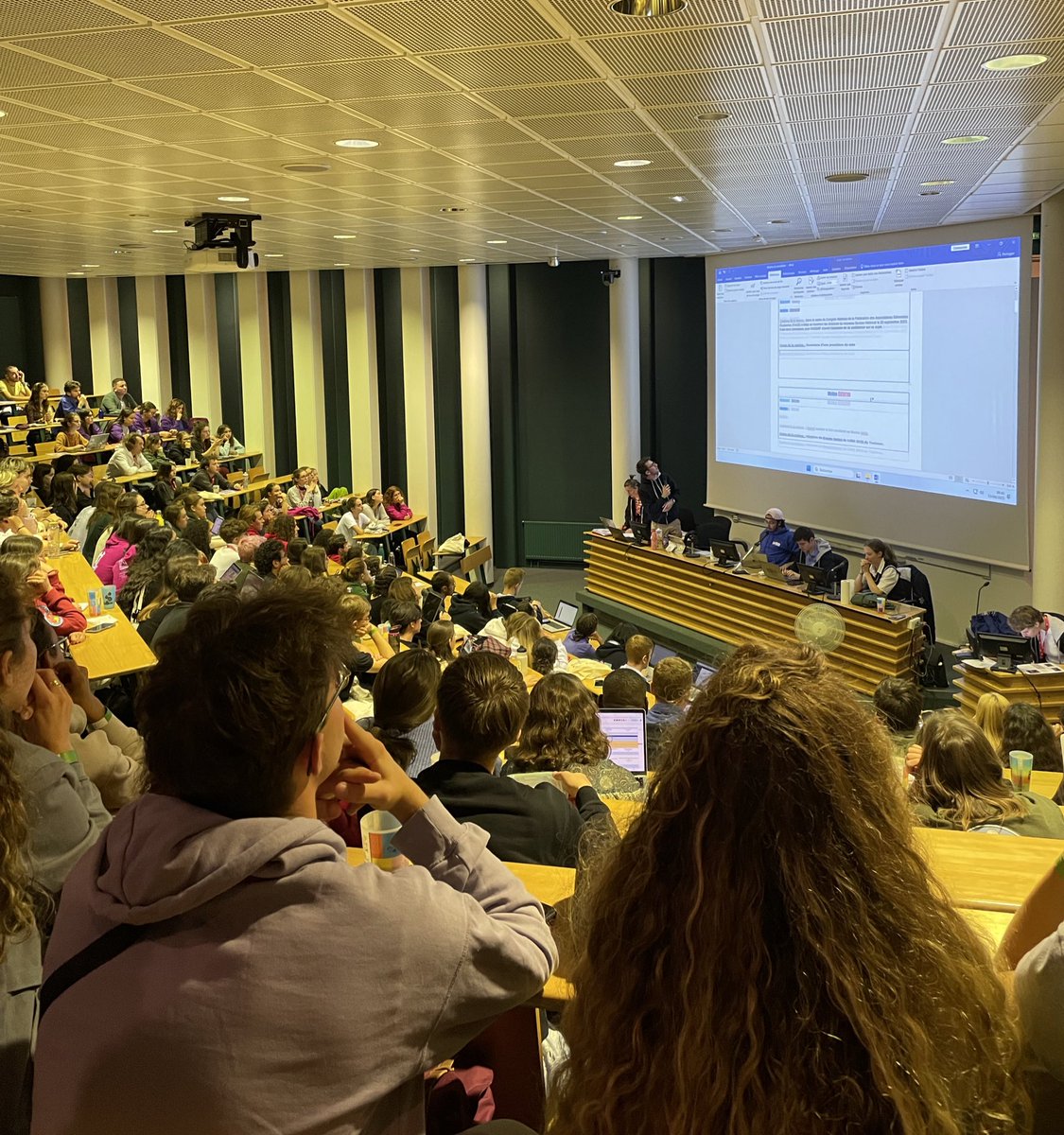 #Congrès | Ce week-end se tenait le Conseil d’Administration Santé et Solidarité de <a href="/ANEMF/">ANEMF</a> 🔰

Toujours un plaisir d’accueillir à #Nantes le Bureau National et l’Assemblée Générale de l’ANEMF, structure à laquelle je reste profondément attaché à la suite de mon mandat 21-22 🫶🏼