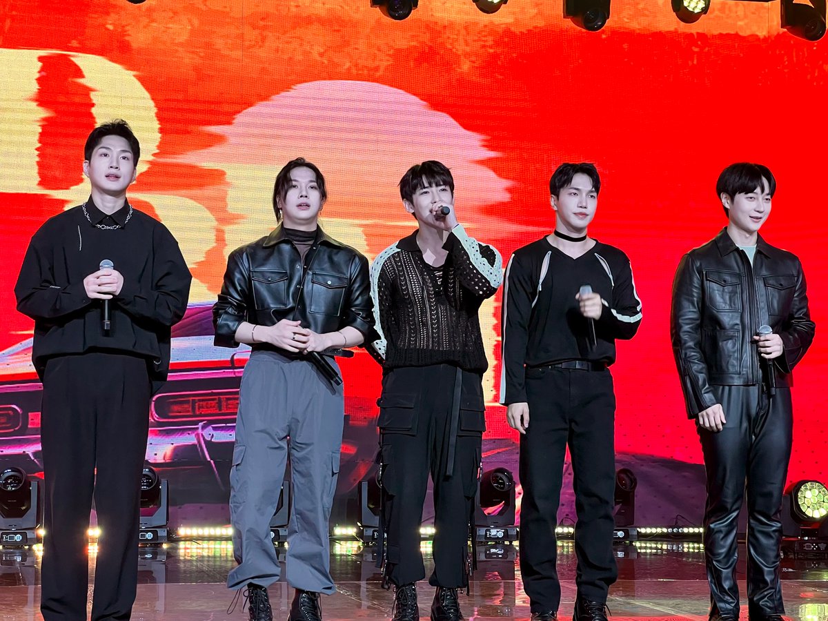 RisingStar_kpop's tweet photo. 2023 48th K-Stage Untact Concert (Drive)

미공개 무대사진✨

#머스트비 #MustB https://t.co/JGJtAS8dVo