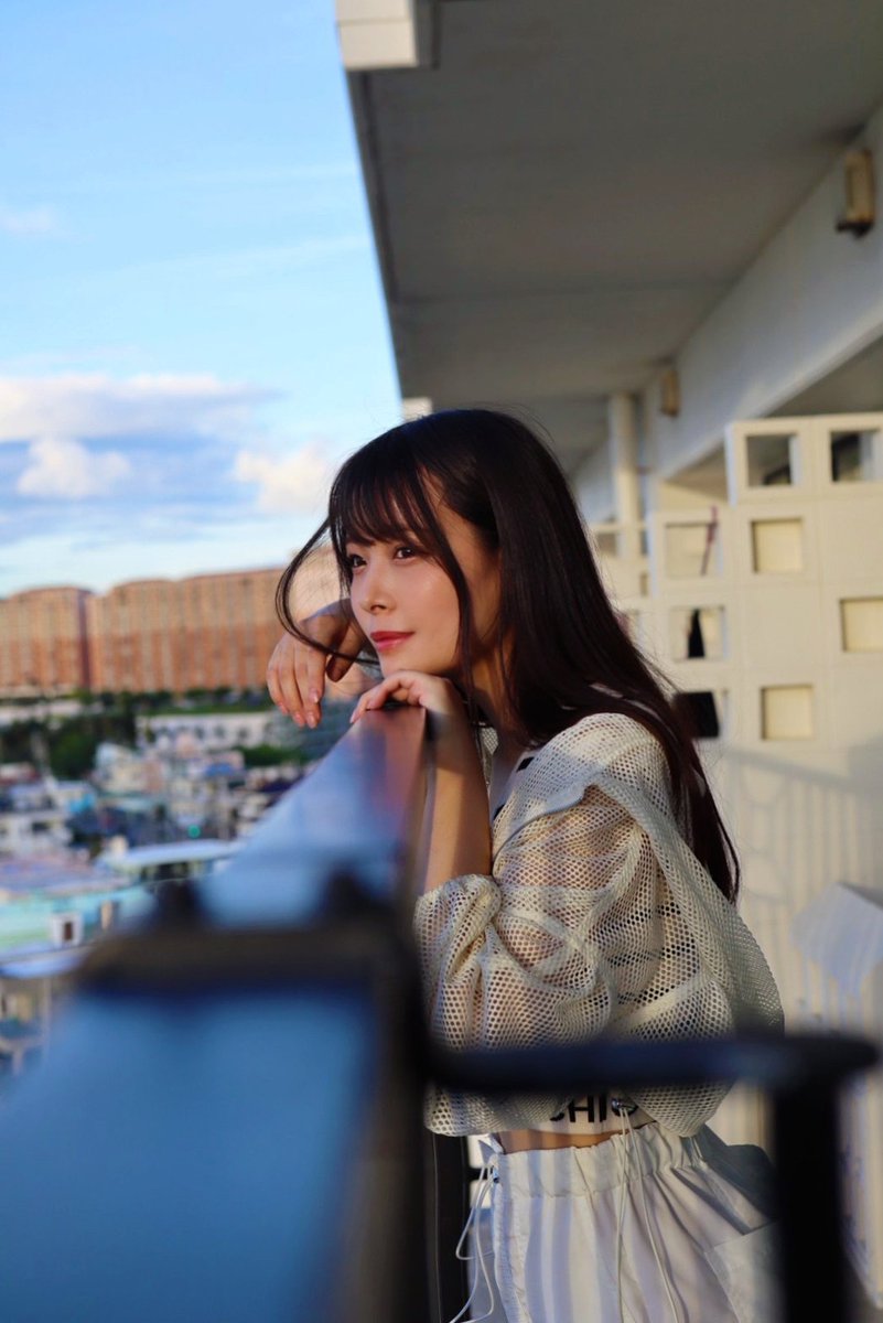 yaginana0903's tweet photo. .
.
.
.

親の目を盗んでベランダ越しに恋を育みたい人生でした。

#マネージャー目線 https://t.co/MqYuIs1vT5