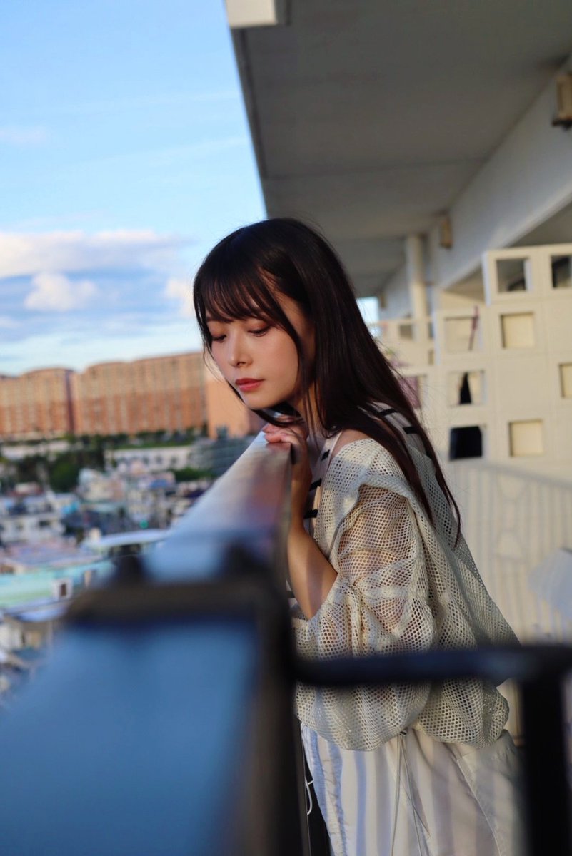 yaginana0903's tweet photo. .
.
.
.

親の目を盗んでベランダ越しに恋を育みたい人生でした。

#マネージャー目線 https://t.co/MqYuIs1vT5