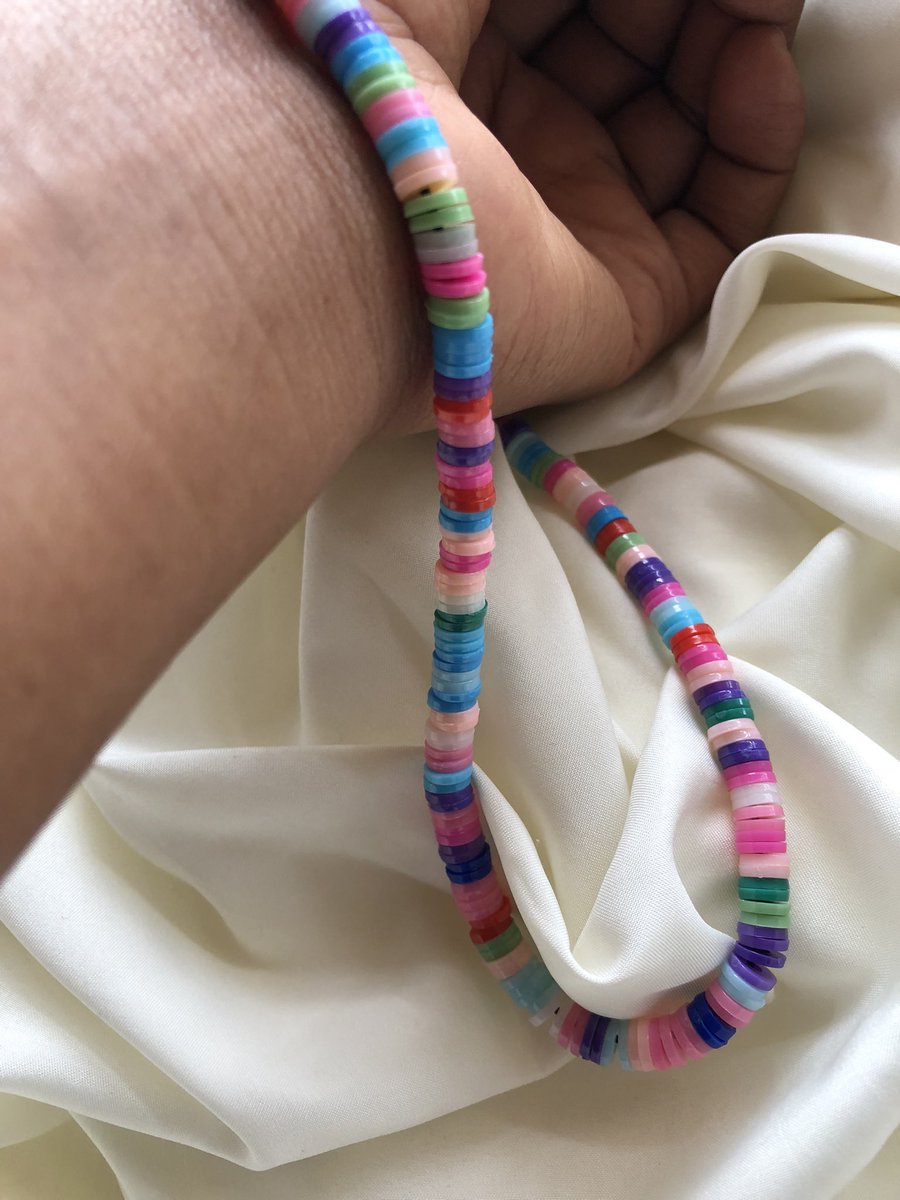 Meet Chi💘😍

A Unique handmade Necklace made of multicolored clay beads to brighten up your outfit😍

Price : 20,000 Ugx | DM or Whatsapp +256 705476435 to place order.

|| #necklaceoftheday #glorygemscollection #newontheblock