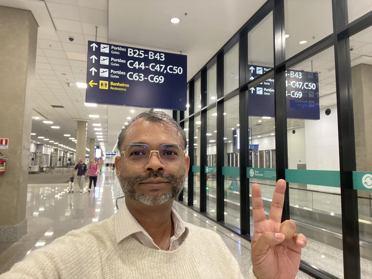 liberationxxx's tweet photo. Selamat Tinggal Rio de Janeiro . Thanks for the “SAMBA” learnings on decolonizing research on South-South Migration. Solidarity in the struggle! Visit https://t.co/W1jzgV3fH4 to learn at own risk 😉
#NorthSouthInitiative
#MIDEQ
#ViralizingSolidarity
@ns_initiative11 @MIDEQHub https://t.co/Zj74pU4zZv