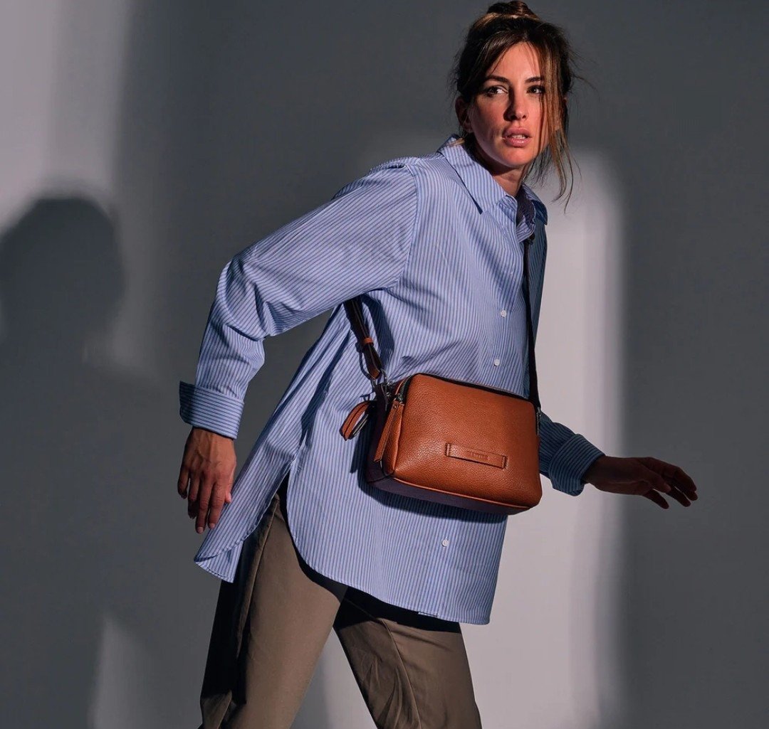 PilarGarcesComp's tweet photo. Como la semana y los nuevos post del otoño 🍂
Los bolsos más bonitos, los tenemos todos 😍
#otoñomagico #bolsosycomplementos #pilargarcescomplementos #nuevatemporada https://t.co/vHClcaf4uc