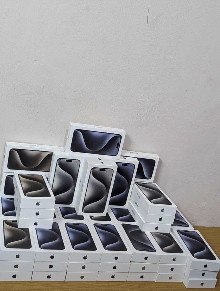 youngtecch's tweet photo. This is how the 15 series looks like 👍 

Order for yours now, stock available in bulk 
Address @16 Francis oremeji street opposite uba bank computer village ikeja 

Cc @youngtechplug_ 

| Mohbad in Canada poco lee Bellingham venita The Black Book phyna Victor Boniface Adekunle | https://t.co/dCfPtNhwn7