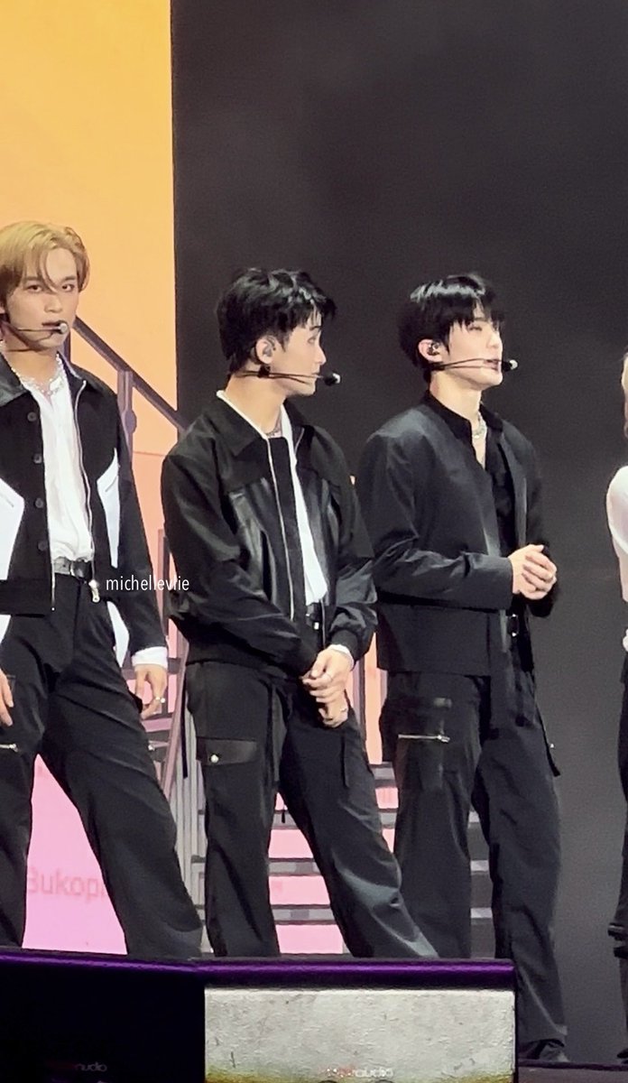 michellevlie's tweet photo. gimana mau oleng, diingetin terus sama bias nya 🙈🙈🙈 #SMTOWN #SMTOWNLIVE #SMTOWNJAKARTA2023 #SMTOWN_LIVE_2023_JAKARTA #SMCU_PALACE_JAKARTA #NCT #NCT127 #HAECHAN #MARKLEE #JAEHYUN https://t.co/xNLKHOpdpK