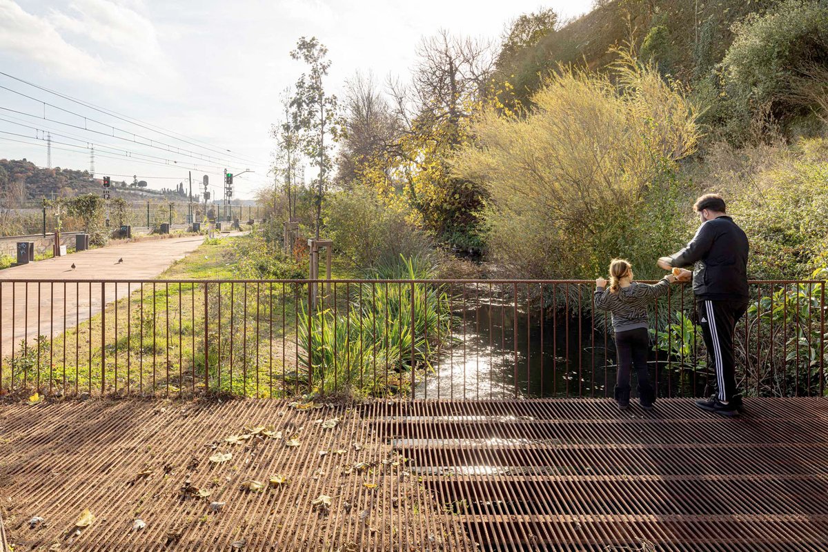 METALOCUS's tweet photo. Arquitectura, paisajes resilentes 
Premio BEAU XVI
Miradores de biodiversidad. Restauración ambiental del entorno del Rec Comtal por Carles Enrich
https://t.co/itODigrbDc
@bienal_BEAU @adriagoula https://t.co/U71aUD3Hbd