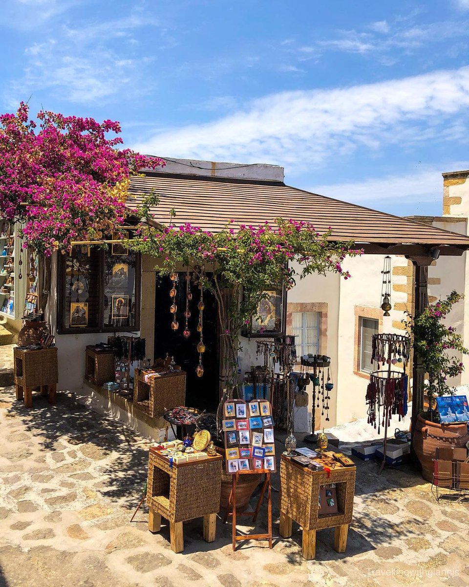 VisitPatmos's tweet image. Beautiful spot in the #Chora of #Patmos!

    patmos.gr

📷: Giannis (instagram.com/travellingwith…) 

#visitpatmosisland #visitpatmos #patmosisland #dodecanese #visitgreece #greekislands #greece #weddings   #honeymoon #gastronomy #church #Monastery #villages #hiking