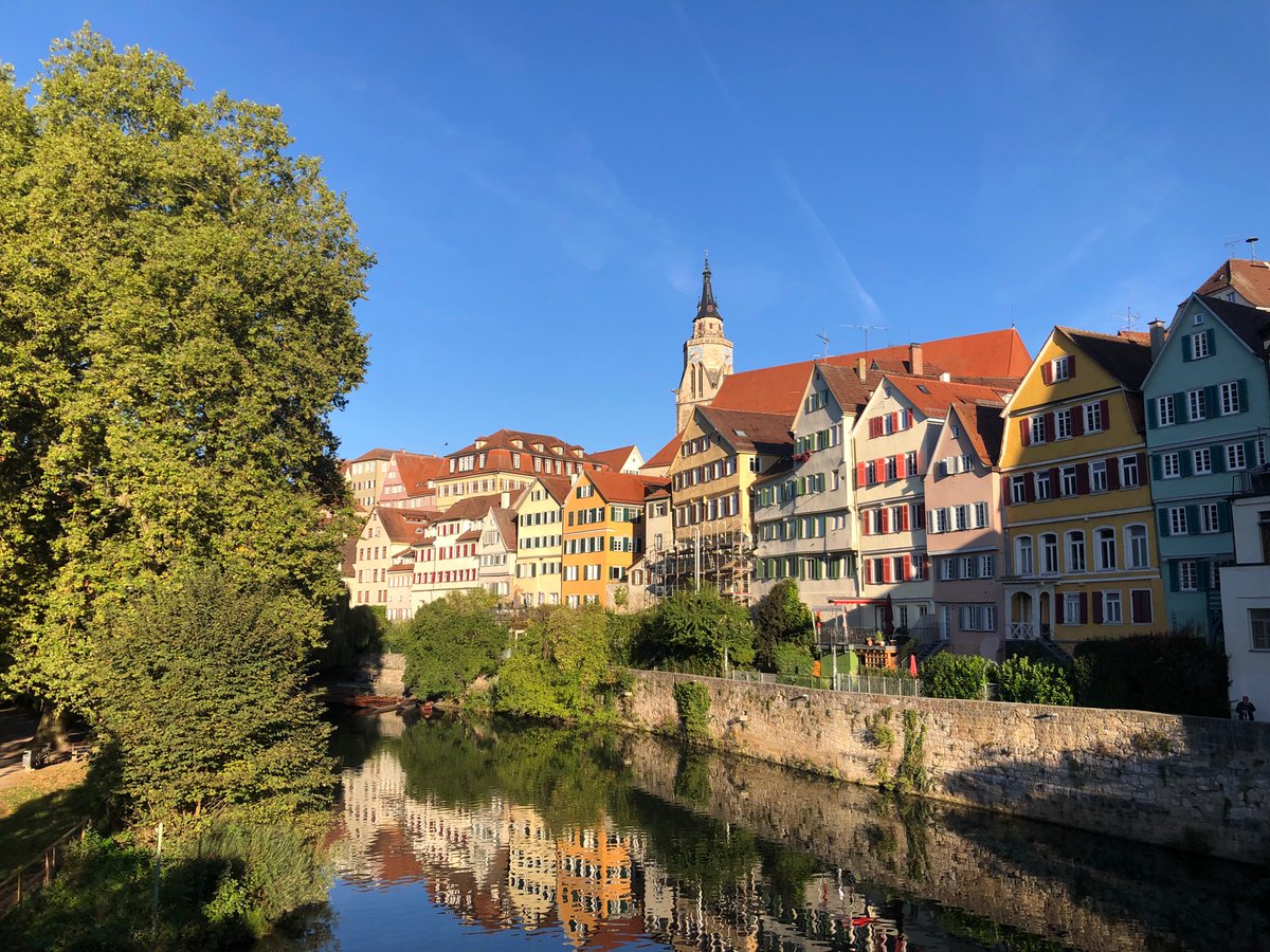 KarinaIwe's tweet photo. Die #Archäologie begeistert hier in #Tübingen gleichermaßen wie die Architektur! „Scheen“ sagt da der Sachse😬!

Auf zur Tagung der @AgTida! Altern und Alterungsprozesse! Konzepte. Überlegungen. Austausch. Ua mit @MartinRenger und @schemicka https://t.co/8BA3rJAOV1