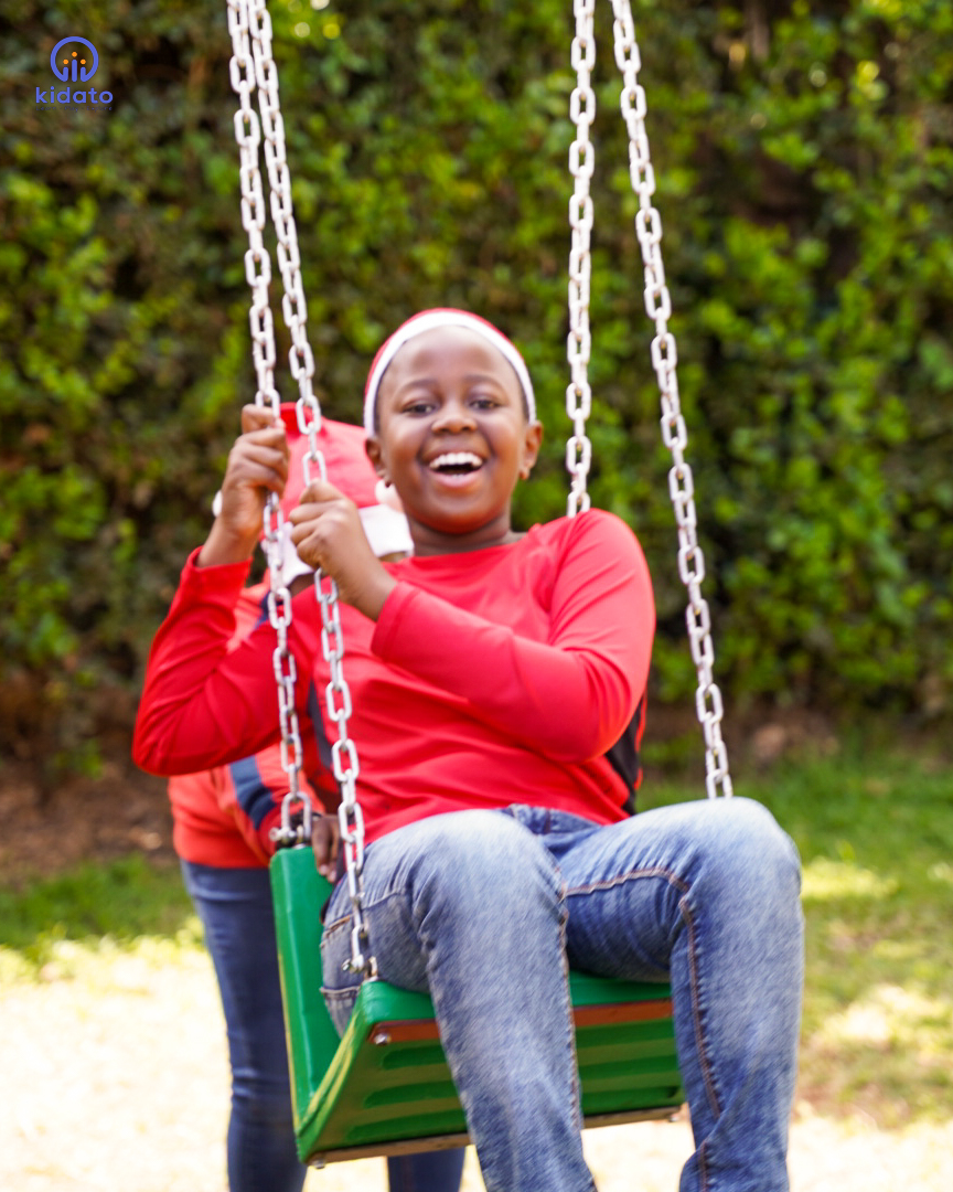 😅🎅 We may look okay but deep down we are thinking about Christmas 🤣🎄

Who else is secretly dreaming of holiday festivities? 🙋‍♂️🙋‍♀️ #MondayMood #ChristmasDreams #kidatofun