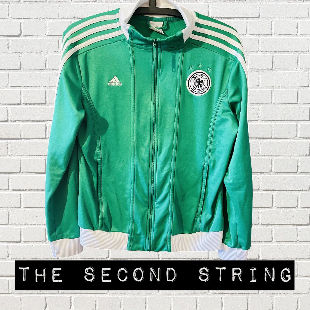 _Second_String's tweet image. Picked Up This Absolute Beauty - 

Recently Added To Our Sale Pages

Retro German Football Adidas Jacket

Size is Mens M / Womens 12/14

Very Good Condition 

Open To Offers - More Pics/Info Available On Request

#adidas #retroadidas