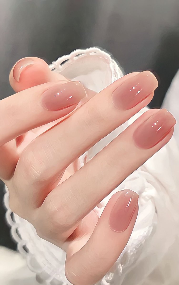 drizzlyy21's tweet photo. gel nail polish

— a thread https://t.co/kSt1wn3Jy5