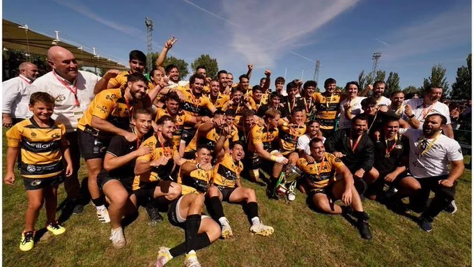 Rugby Clubs Masculinos F62nswgWUAAHv4e?format=webp&name=small