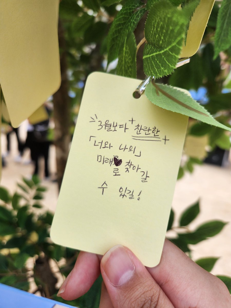 swallow04_07's tweet photo. 최근 근황 https://t.co/SVCdPIo9lT