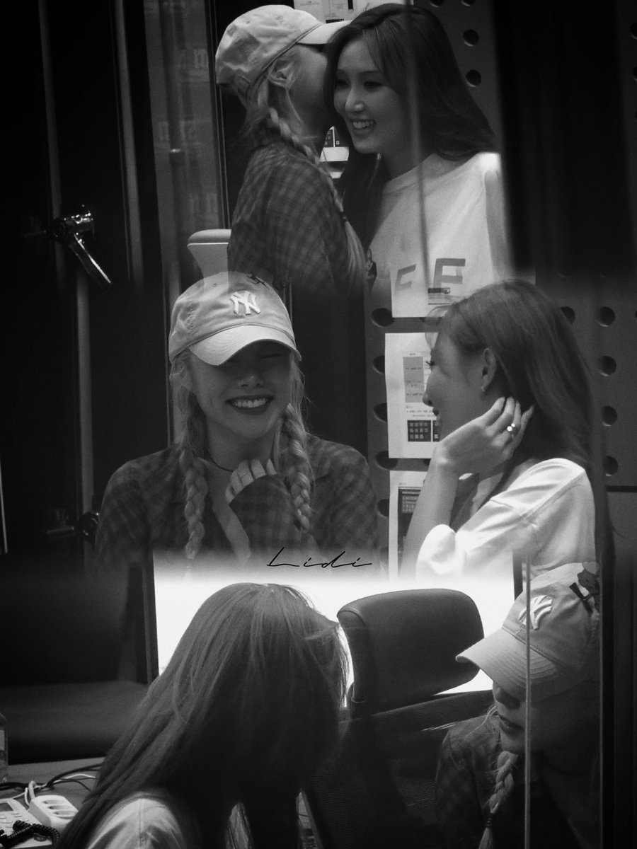 wheeix's tweet photo. when i’m with you, i feel like i’m back to 17 https://t.co/ahs3rpMC0A