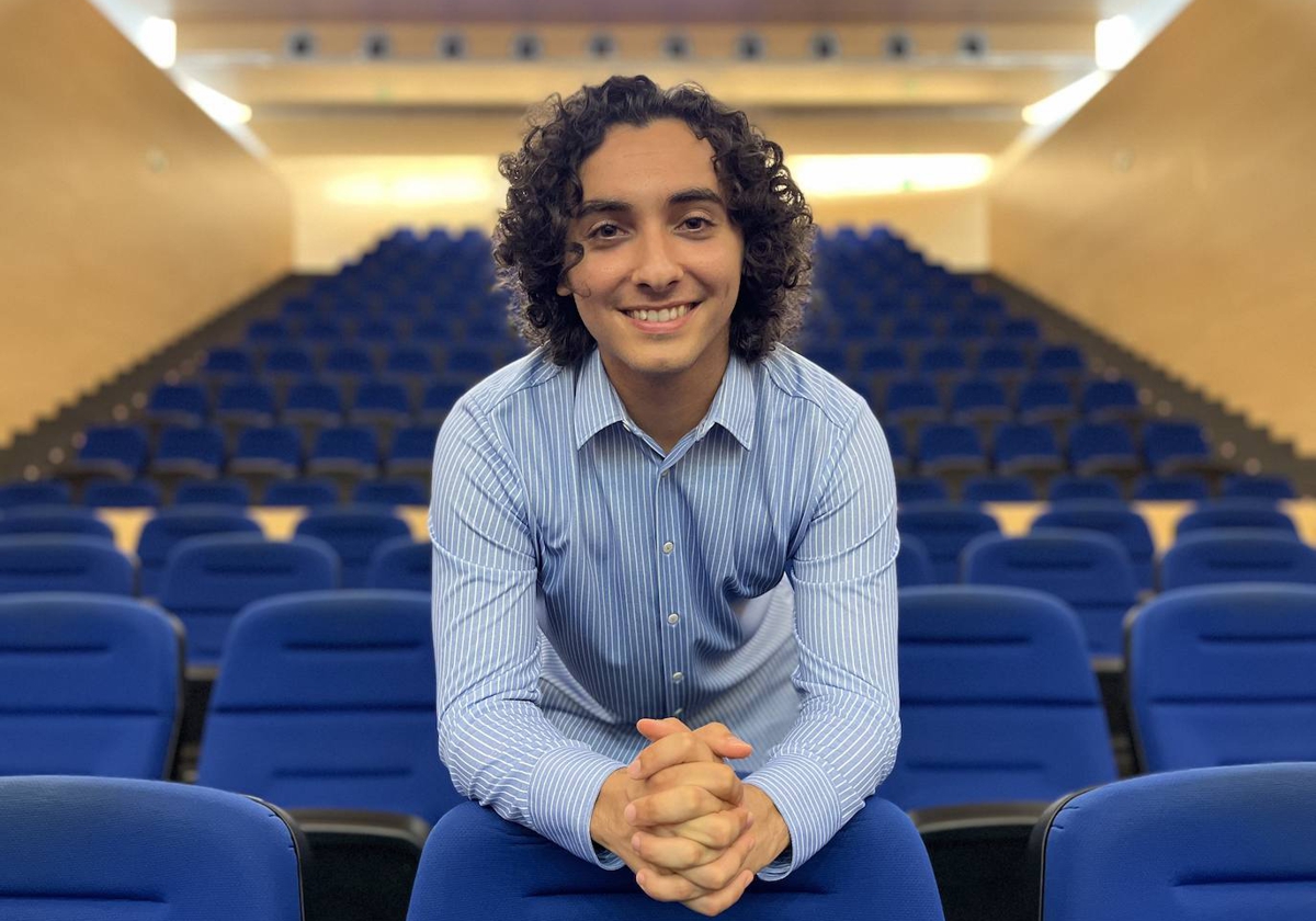 DiarioSUR's tweet photo. 🔶 SUR+ 🎶 La joven batuta de @AleEscanuela: 25 años y con orquesta propia. ✍ Cristina Pinto 📷 Cristina Pinto ➡️ https://t.co/lVVkyNFtLP https://t.co/T1WZrEEulQ