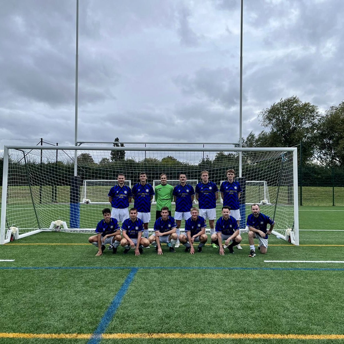 Great performance by the lads today with a 5-0 win against Parthenope FC in the London Cup 1st round. 

Will ⚽️⚽️⚽️🎯🎯
Ferg ⚽️
Semps ⚽️
DB 🎯
Chris 🎯
Con 🎯

Unfortunately the game was marred by Ned’s serious injury. We are all wishing him a speedy recovery #backstronger 🔵⚫️