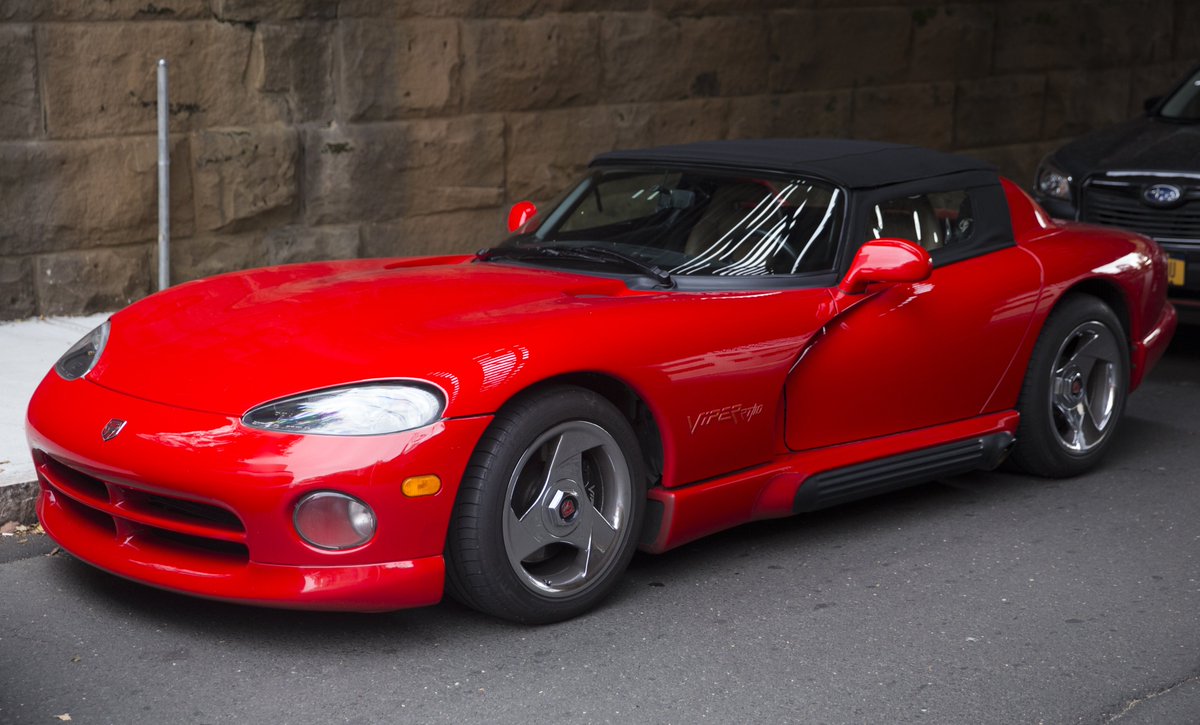 Car of the Day #1039: 1995 Dodge Viper RT/10!