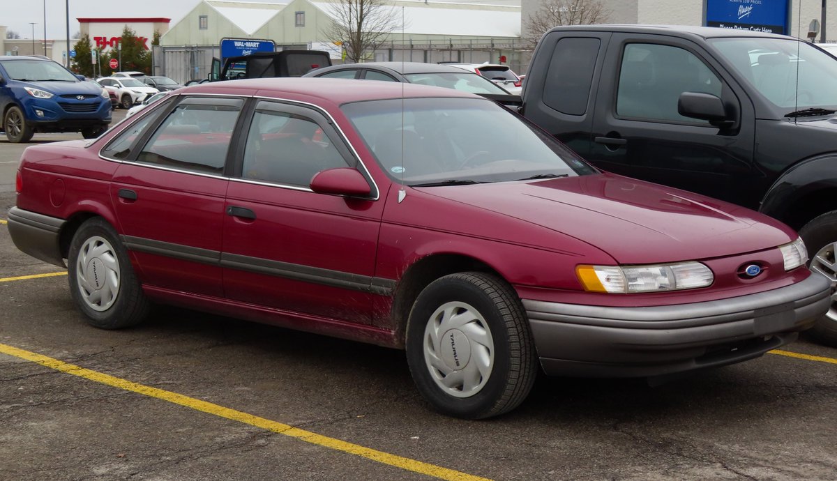 Car of the Day #1040: 1992 Ford Taurus GL Sedan!